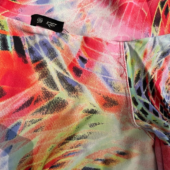 Kast Multicolor Athleisure Leggings, Capri - Picture 3 of 5